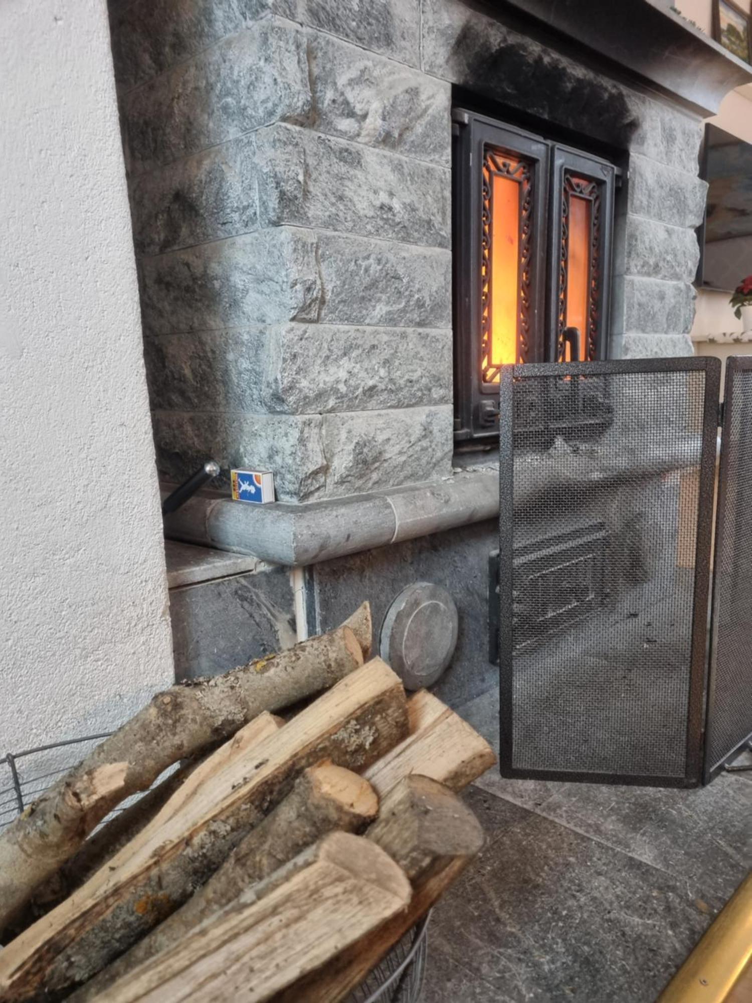 Saellinge House - Cozy Villa With Fireplace And Garden Close To 웁살라 외부 사진